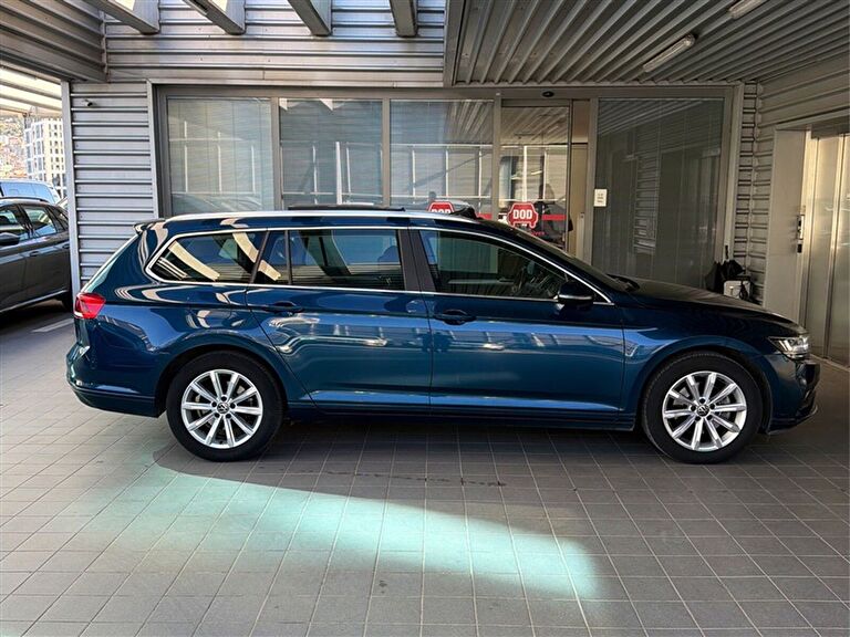 VOLKSWAGEN PASSAT VARIANT