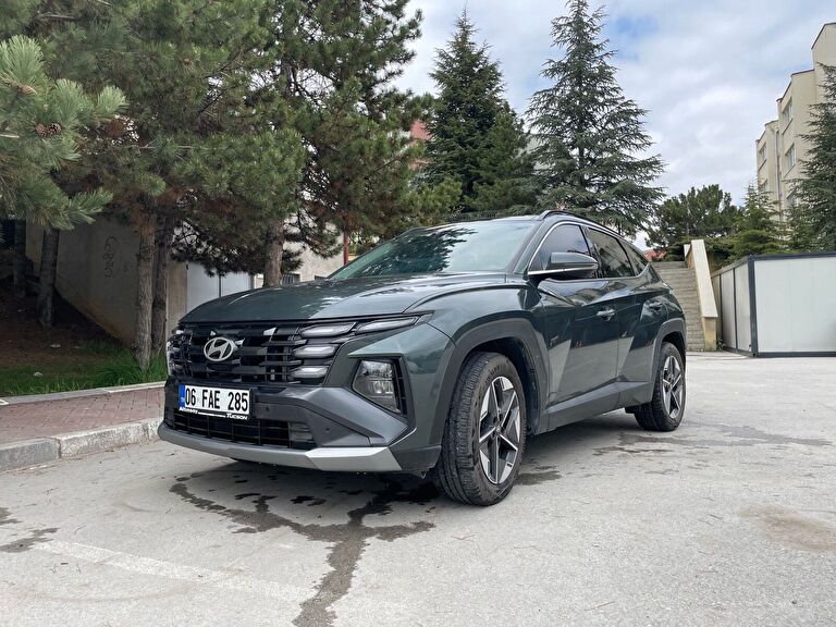 HYUNDAI TUCSON