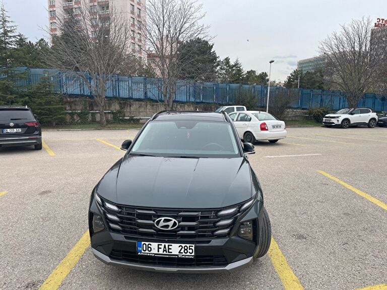 HYUNDAI TUCSON