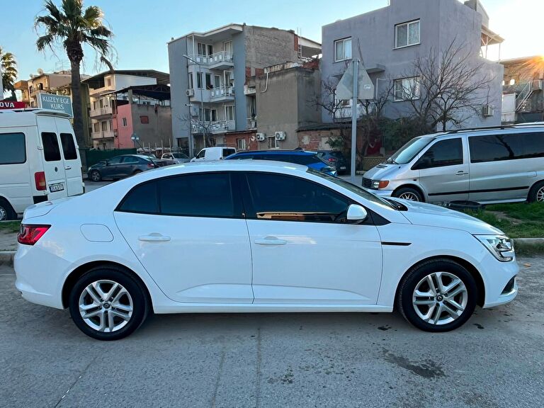 RENAULT MEGANE