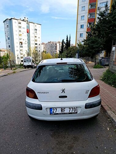 PEUGEOT 307