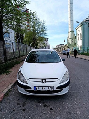 PEUGEOT 307