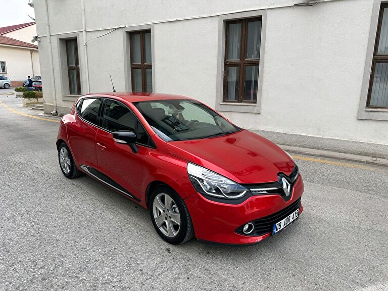 RENAULT CLIO