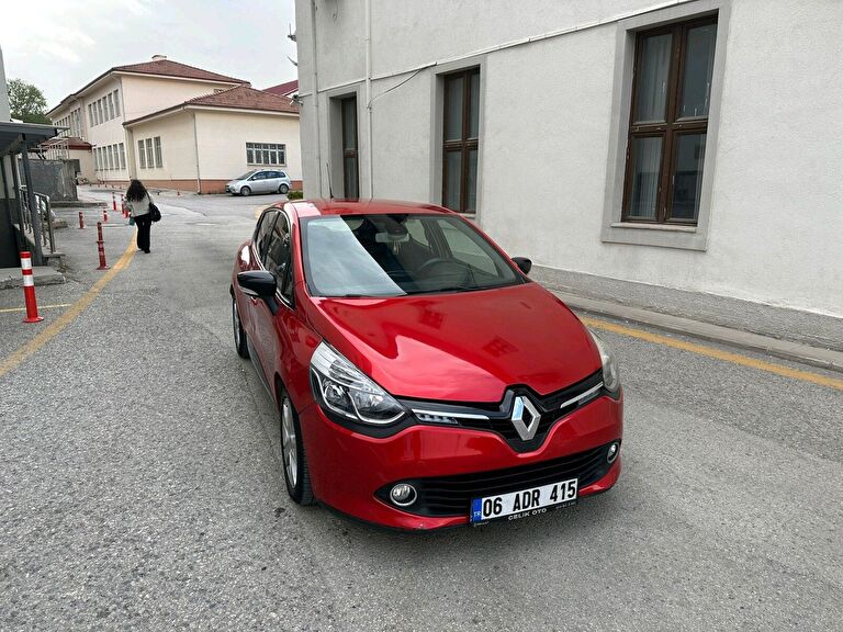 RENAULT CLIO