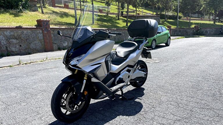 Honda Forza 750