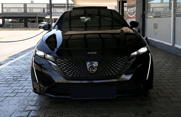 PEUGEOT 308