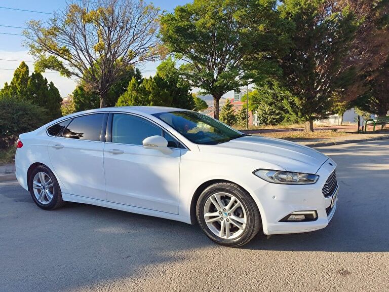 FORD MONDEO