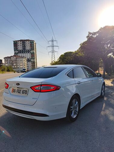 FORD MONDEO