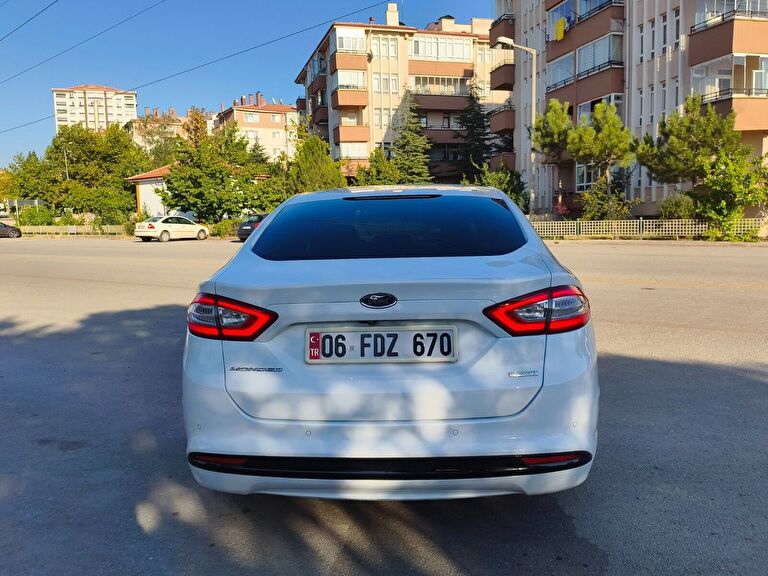 FORD MONDEO