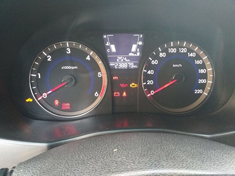 HYUNDAI ACCENT BLUE