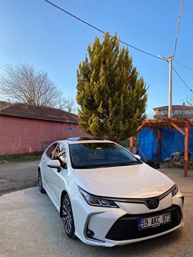 TOYOTA COROLLA