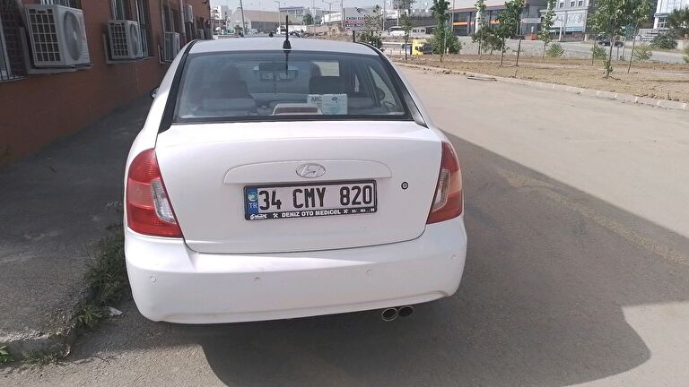 HYUNDAI ACCENT