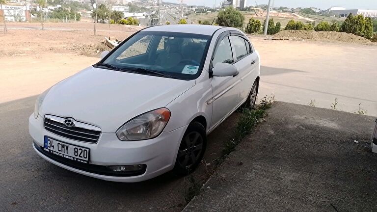 HYUNDAI ACCENT
