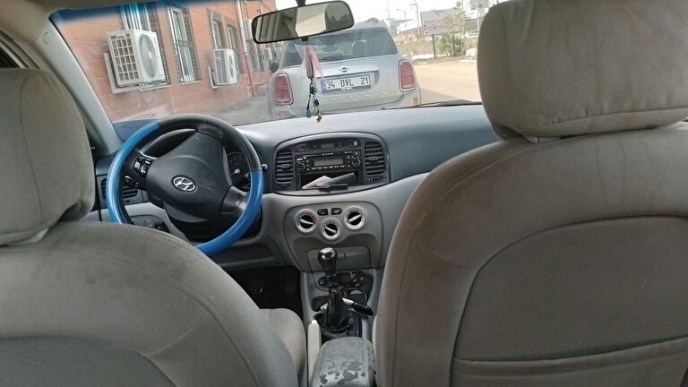 HYUNDAI ACCENT