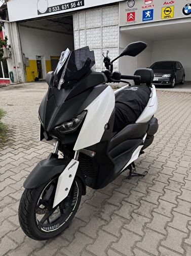 Yamaha X-Max 250 ABS