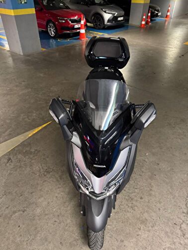 Honda Forza 250 (NSS250)