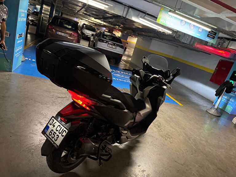 Honda Forza 250 (NSS250)