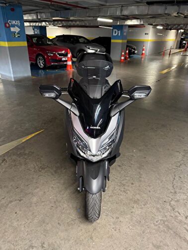 Honda Forza 250 (NSS250)