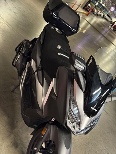 Honda Forza 250 (NSS250)
