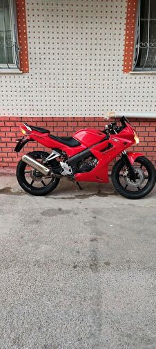 Honda CBR 125 R