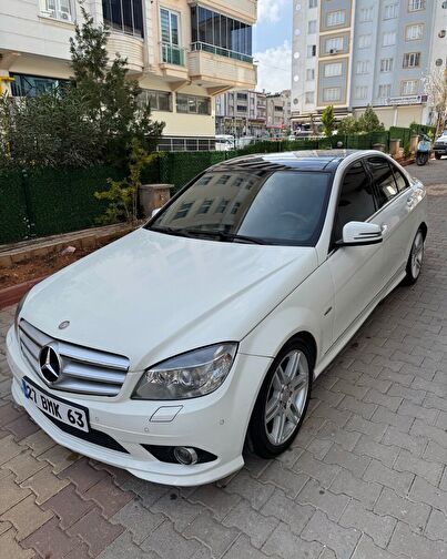 MERCEDES-BENZ C-SERISI