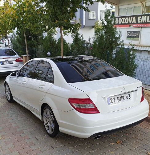 MERCEDES-BENZ C-SERISI