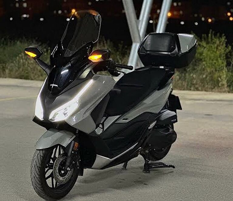 Honda Forza 250 (NSS250)