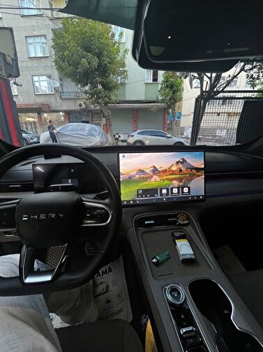 CHERY TIGGO 8