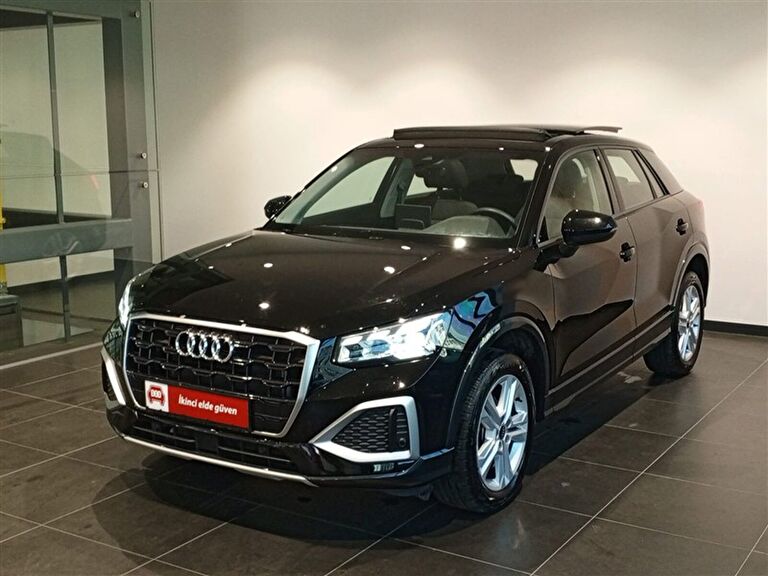 AUDI Q2