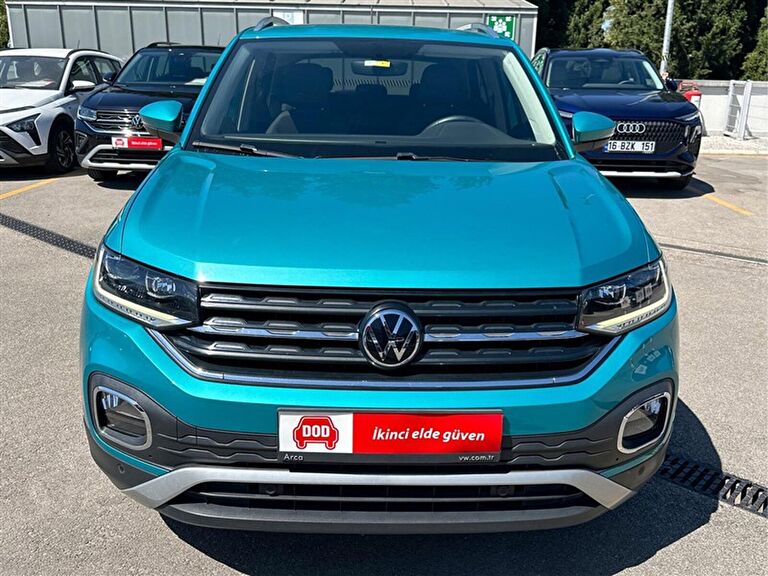 VOLKSWAGEN T-CROSS