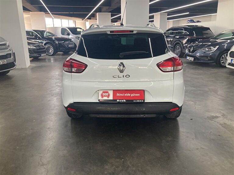 RENAULT CLIO SPORT TOURER