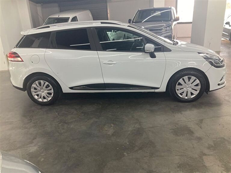 RENAULT CLIO SPORT TOURER