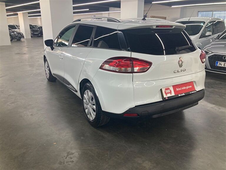 RENAULT CLIO SPORT TOURER
