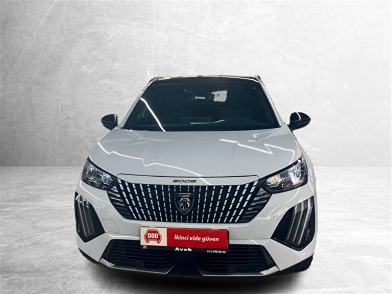 PEUGEOT 2008