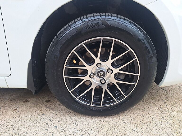 HYUNDAI ACCENT BLUE