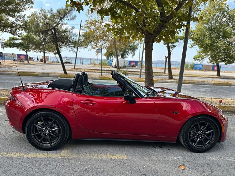 MAZDA MX-5