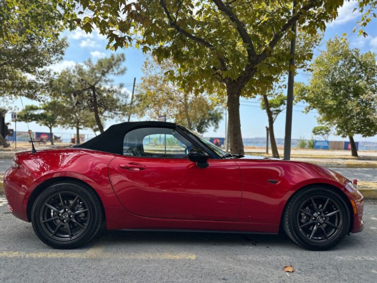 MAZDA MX-5