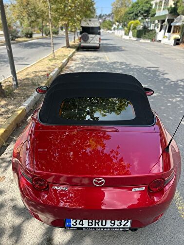 MAZDA MX-5