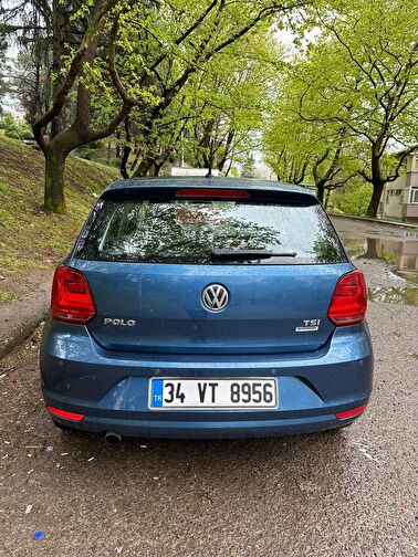 VOLKSWAGEN POLO