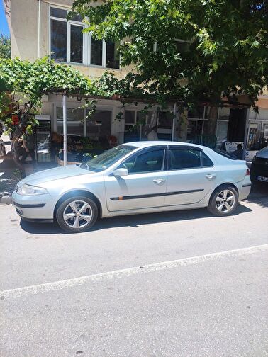 RENAULT LAGUNA