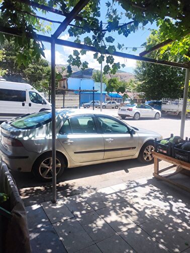 RENAULT LAGUNA
