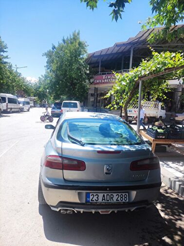RENAULT LAGUNA