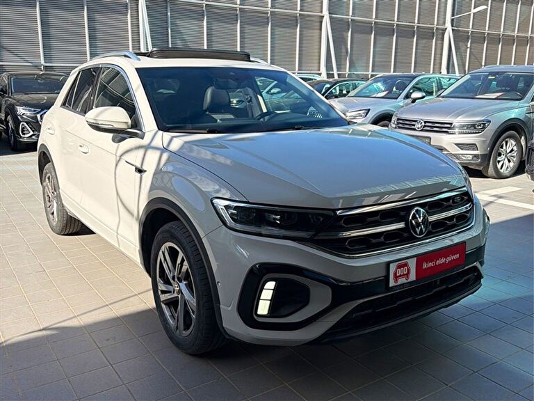 VOLKSWAGEN T-ROC