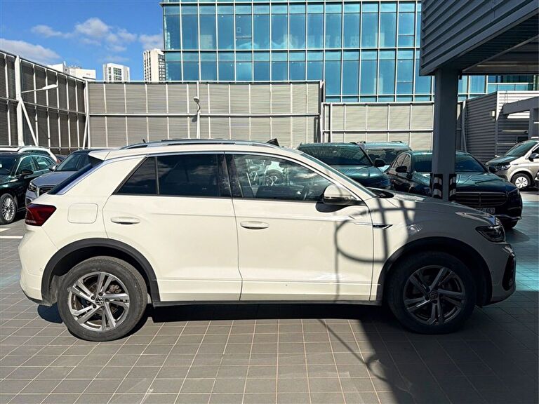 VOLKSWAGEN T-ROC