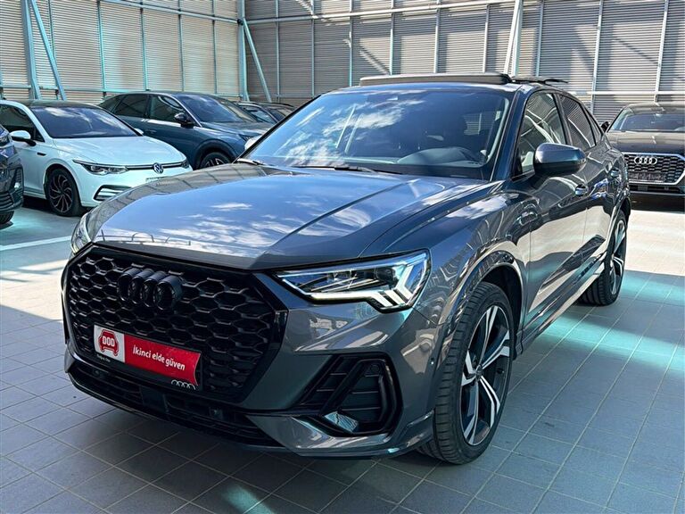 AUDI Q3 SPORTBACK