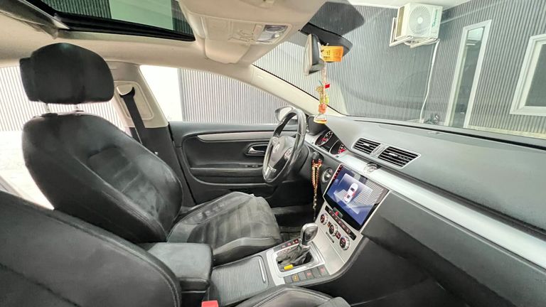 VOLKSWAGEN CC