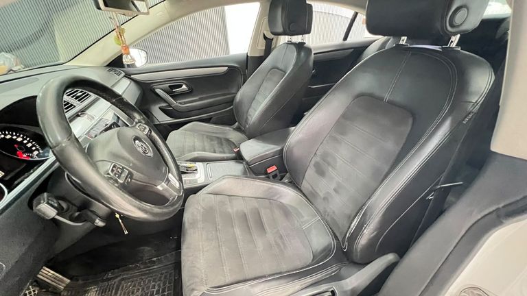 VOLKSWAGEN CC