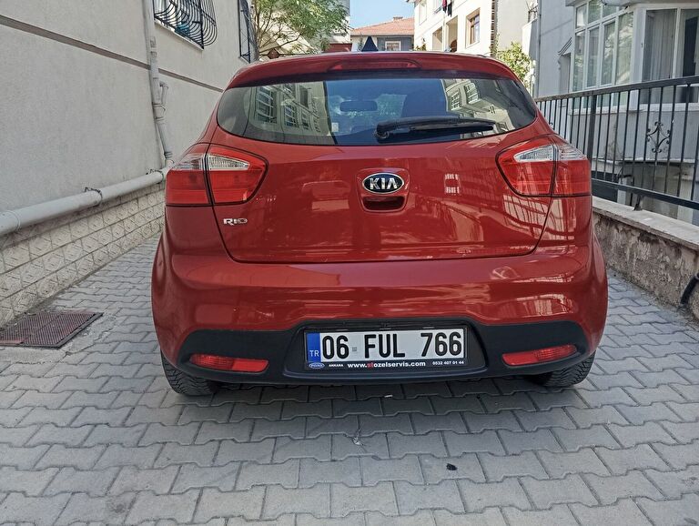 KIA RIO