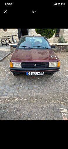 RENAULT R 9
