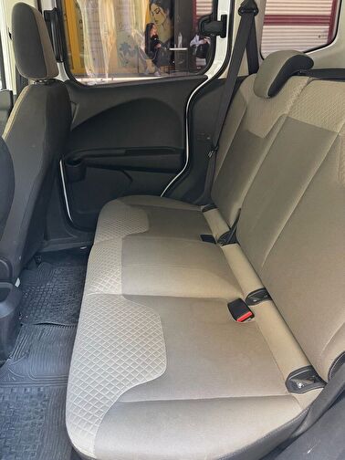 FORD TOURNEO COURIER